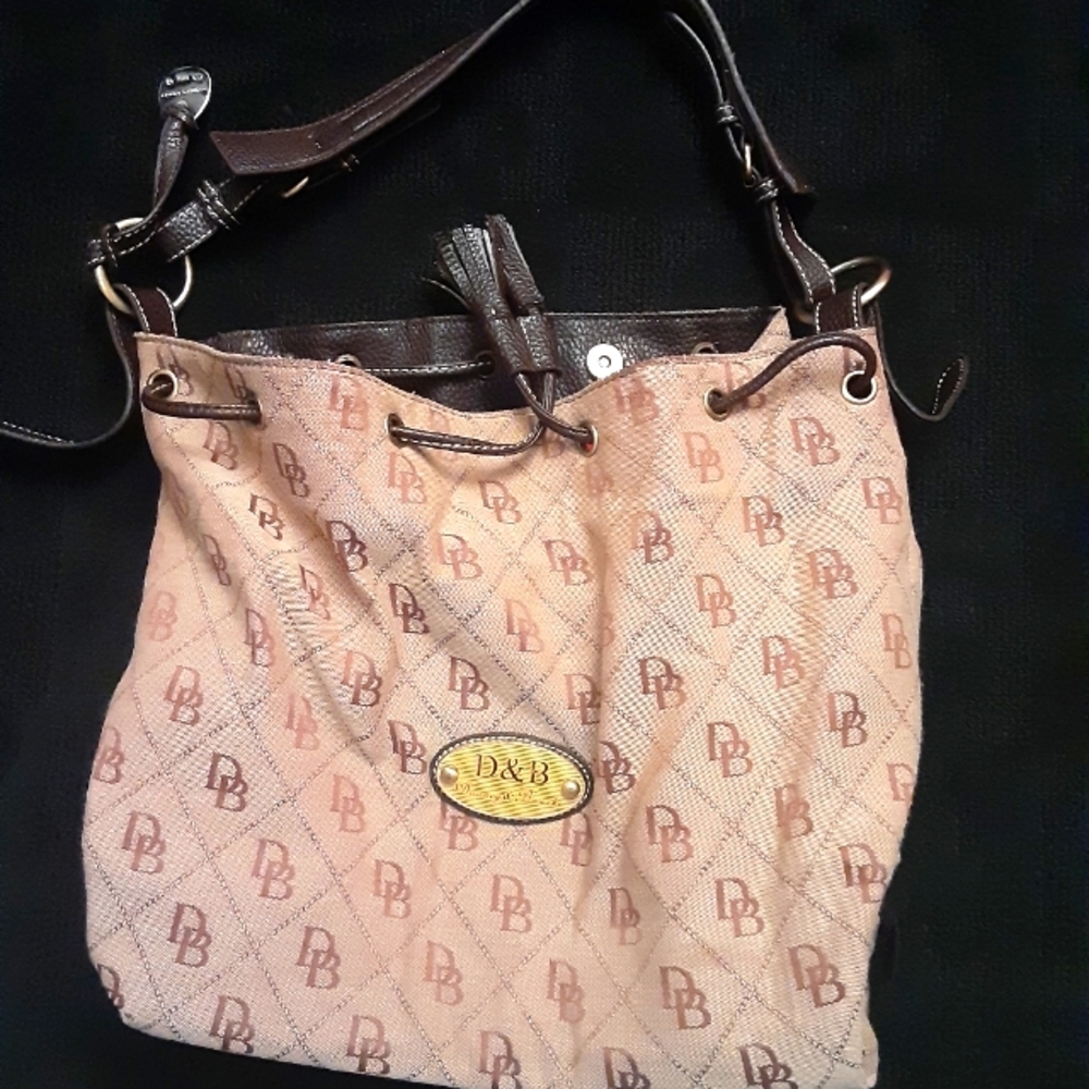 Authentic Dooney and Bourke Shoulder Bag